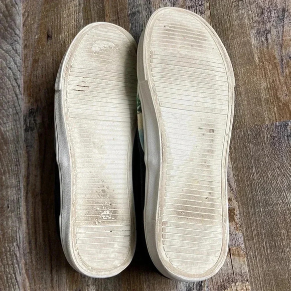 Old Navy | Slip  on Shoes - Picture 4 of 8